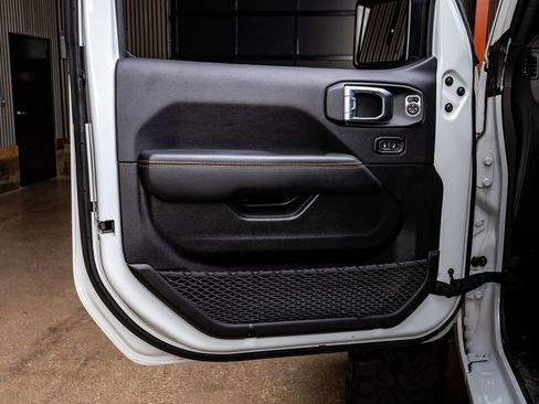 Used 2022 Jeep Gladiator Mojave w/ LED Lighting Group image 34