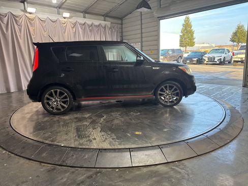 Used 2017 Kia Soul ! w/ Tech Package image 4