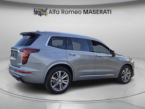 Used 2024 Cadillac XT6 Premium Luxury image 7