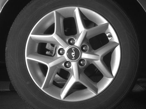 Used 2025 Kia Soul LX w/ LX Technology Package FWD image 15