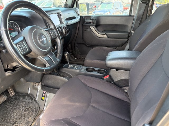 Used 2014 Jeep Wrangler Unlimited Sport w/ Quick Order Package 24S AWD/4WD image 18