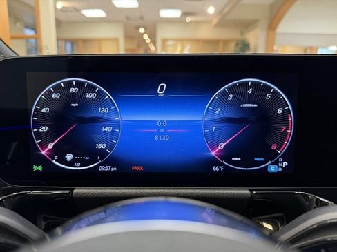Used 2025 Mercedes-Benz GLA 250 image 13
