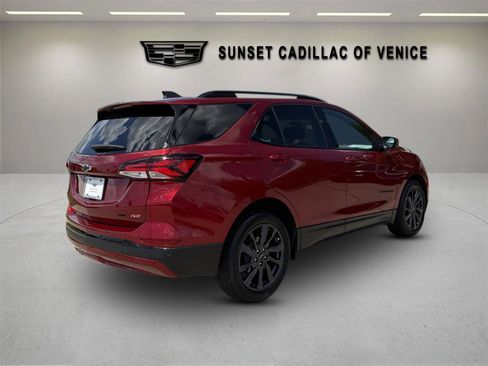 Used 2024 Chevrolet Equinox RS w/ LPO, Floor Liner Package image 3