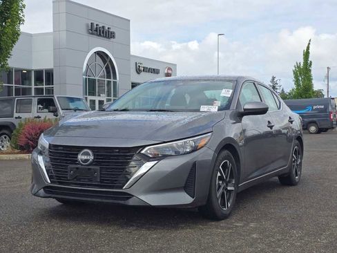 Used 2024 Nissan Sentra SV FWD image 8