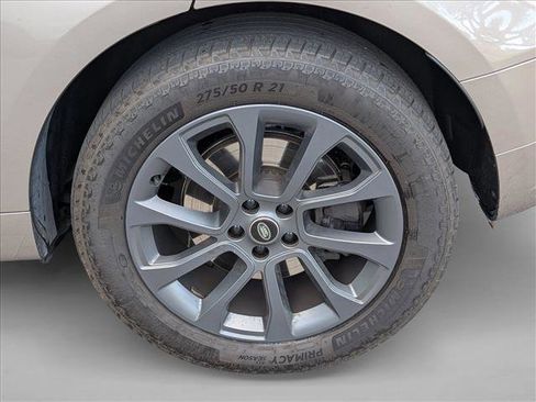 Used 2023 Land Rover Range Rover Sport SE Dynamic image 18