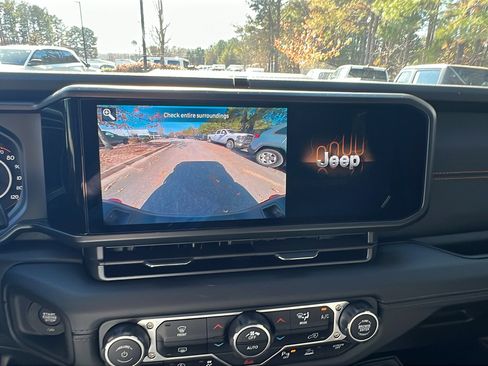 New 2026 Jeep Gladiator Mojave w/ Safety Group image 28