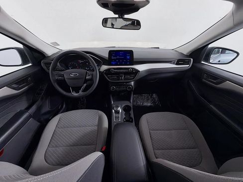 Used 2022 Ford Escape SE w/ Cold Weather Package AWD/4WD image 10