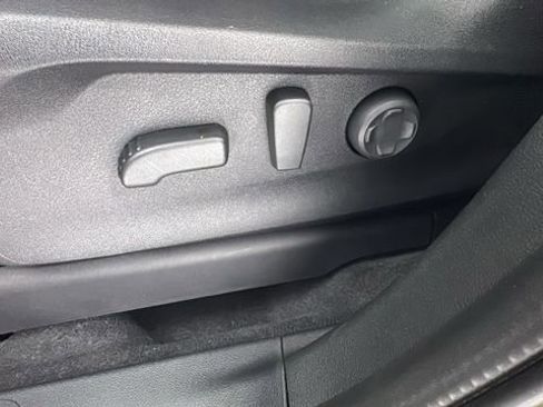 New 2026 Subaru Ascent Limited image 11