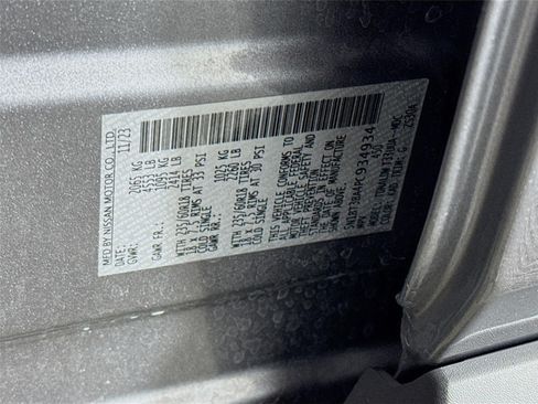 Certified 2023 Nissan Rogue SV FWD image 30