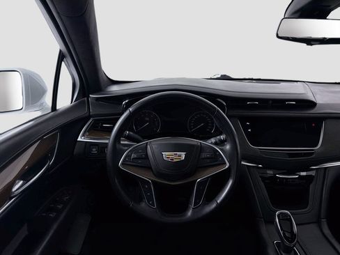 Used 2018 Cadillac XT5 Platinum w/ Driver Assist Package AWD/4WD image 23