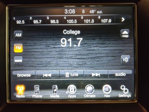 Used 2015 Jeep Grand Cherokee Overland w/ Advanced Technology Group image 25