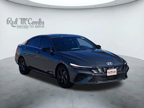 New 2026 Hyundai Elantra SEL Sport Premium image 7