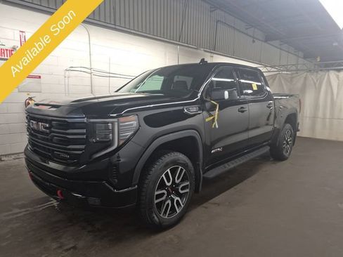 Used 2022 GMC Sierra 1500 AT4 w/ AT4 Premium Package AWD/4WD image 1