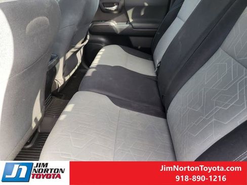 Used 2020 Toyota Tacoma TRD Sport image 30