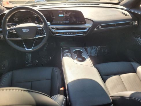 Used 2024 Cadillac Lyriq Sport image 9