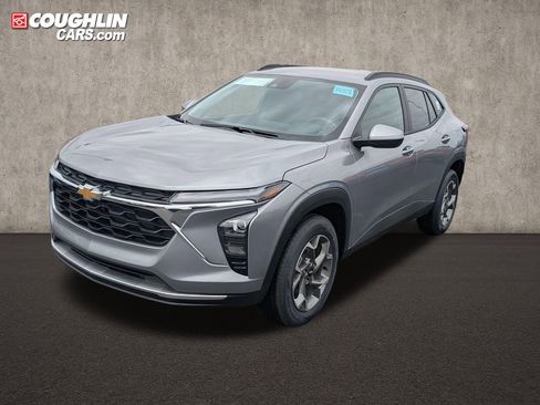 New 2026 Chevrolet Trax LT FWD image 3