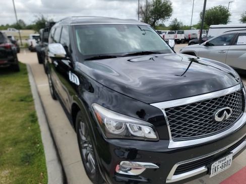 Used 2017 INFINITI QX80 Signature Edition image 7