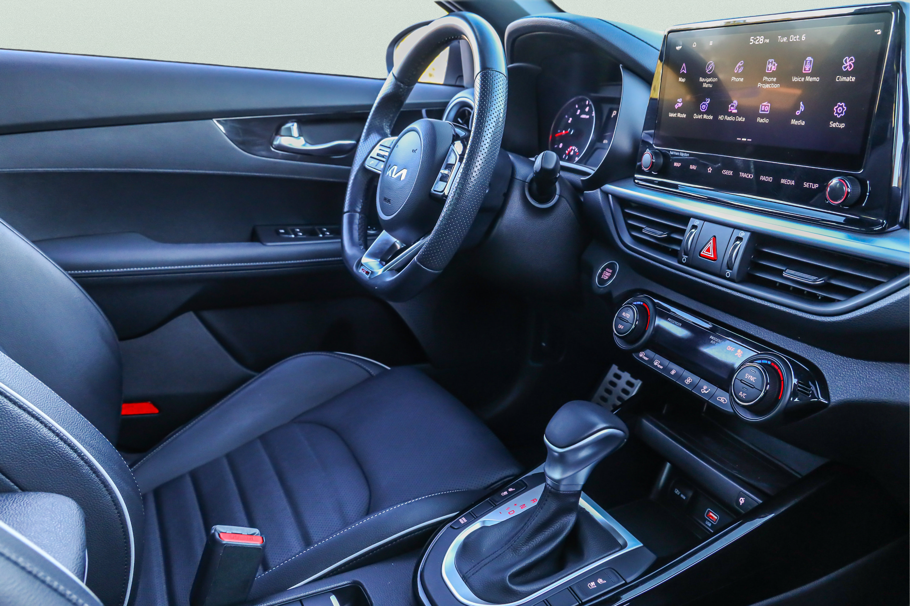 Certified 2023 Kia Forte GT-Line w/ GT-Line Premium Package FWD image 25