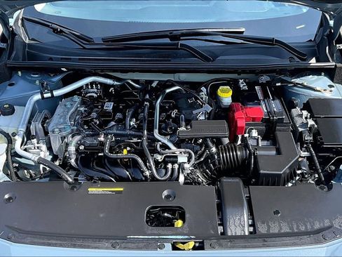 Used 2024 Nissan Sentra SR w/ SR Premium Package FWD image 10