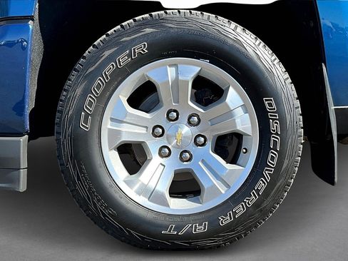 Used 2018 Chevrolet Silverado 1500 LT w/ All Star Edition image 8