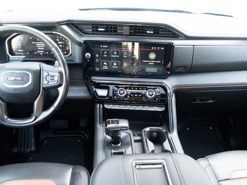 Used 2022 GMC Sierra 1500 AT4 w/ AT4 Premium Package AWD/4WD image 22