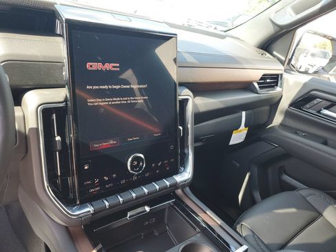 New 2026 GMC Yukon Denali RWD image 26