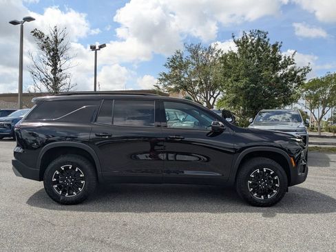 New 2026 Chevrolet Traverse Z71 w/ Enhanced Driving Package AWD/4WD image 2