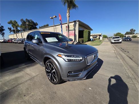 Used 2018 Volvo XC90 T6 Inscription w/ Convenience Package AWD/4WD image 3