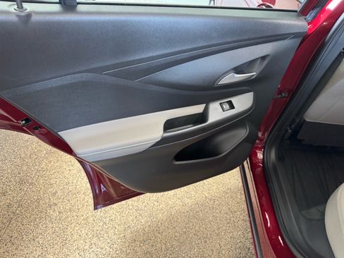 Certified 2024 Buick Envista Avenir FWD image 10