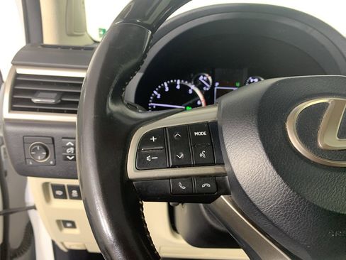 Used 2020 Lexus GX 460 Premium w/ Premium Package image 19