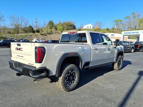 New 2026 GMC Sierra 2500 AT4X AWD/4WD image 7