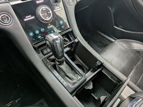 Used 2016 Ford Taurus Limited w/ Driver Assist Package image 12