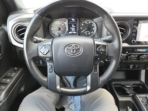 Used 2021 Toyota Tacoma TRD Off-Road image 49