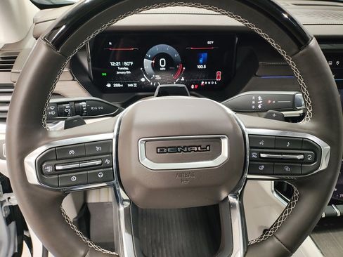 Used 2025 GMC Acadia Denali w/ Super Cruise Package image 31