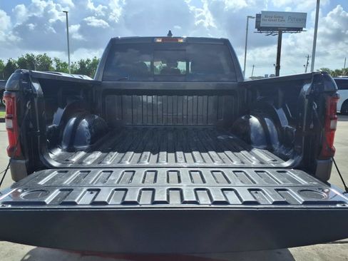 Used 2025 RAM 1500 Warlock AWD/4WD image 7