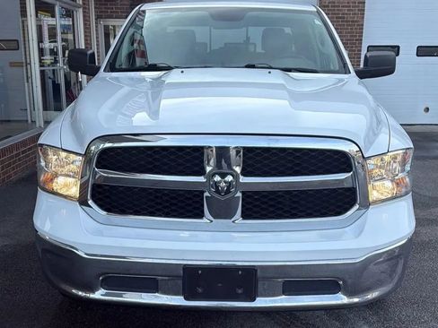 Used 2019 RAM 1500 Classic SLT image 4