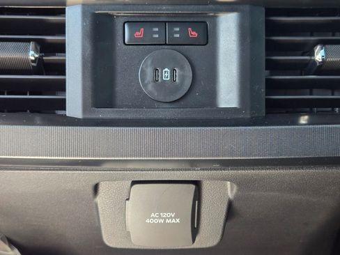 New 2025 Ford F250 Platinum image 19