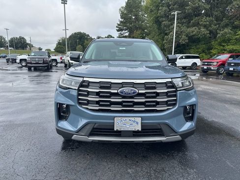 New 2025 Ford Explorer Active w/ Active Comfort Package image 8