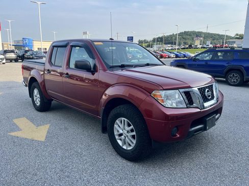 Used 2016 Nissan Frontier SV AWD/4WD image 1