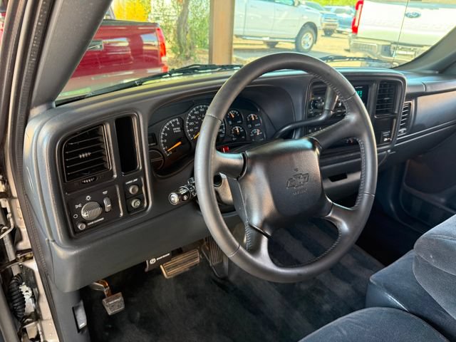 Used 2000 Chevrolet Silverado 1500 LS w/ Firm Ride Suspension Pkg RWD image 30