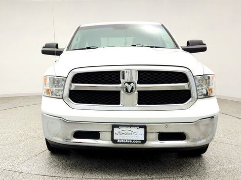 Used 2019 RAM 1500 Classic SLT AWD/4WD image 2