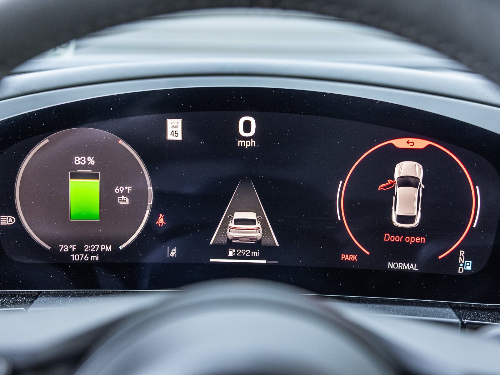 Certified 2025 Porsche Macan 4 Electric AWD/4WD image 26