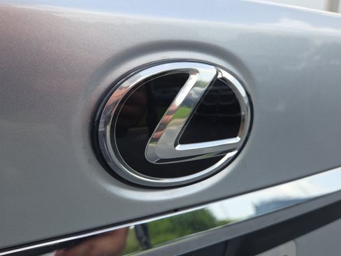 Used 2023 Lexus ES 350 w/ Premium Package FWD image 39