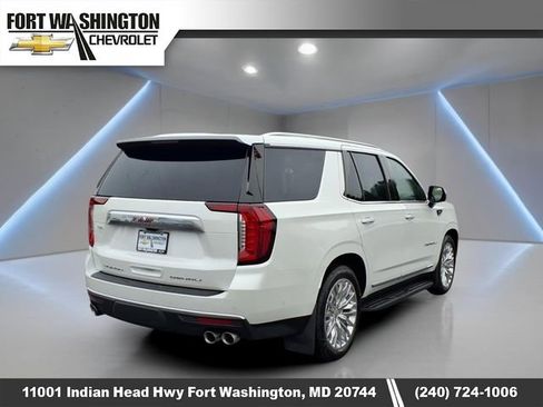 Used 2024 GMC Yukon Denali w/ Advanced Technology Package AWD/4WD image 2