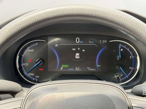 Certified 2025 Toyota RAV4 XLE AWD/4WD image 9