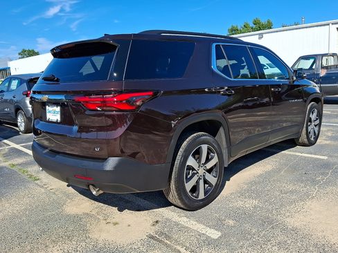 Used 2023 Chevrolet Traverse LT w/ LT Premium Package AWD/4WD image 6