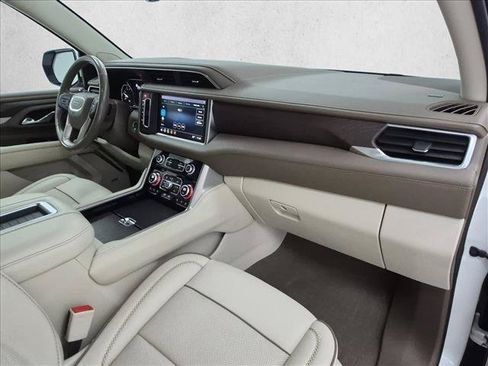 Used 2021 GMC Yukon Denali w/ Denali Premium Package AWD/4WD image 26