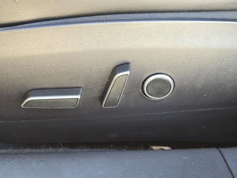 Used 2021 Tesla Model 3 Long Range image 22