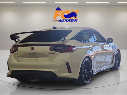 Used 2023 Honda Civic Type R image 5
