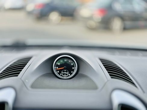 Used 2016 Porsche Cayenne image 13